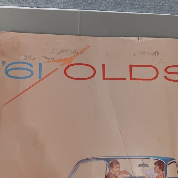 1961 Oldsmobile Sales Brochure Pamphlet Rockette V8 Engine F85 Coupe Sedan Fiest - Picture 8 of 8